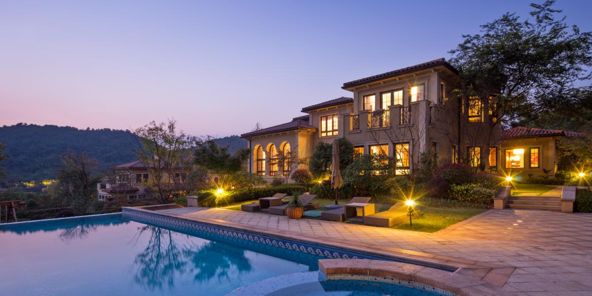 Gorgeous Home At Twilight