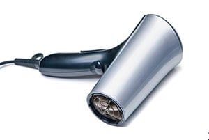 hair drier to thaw pipes when they have frozen